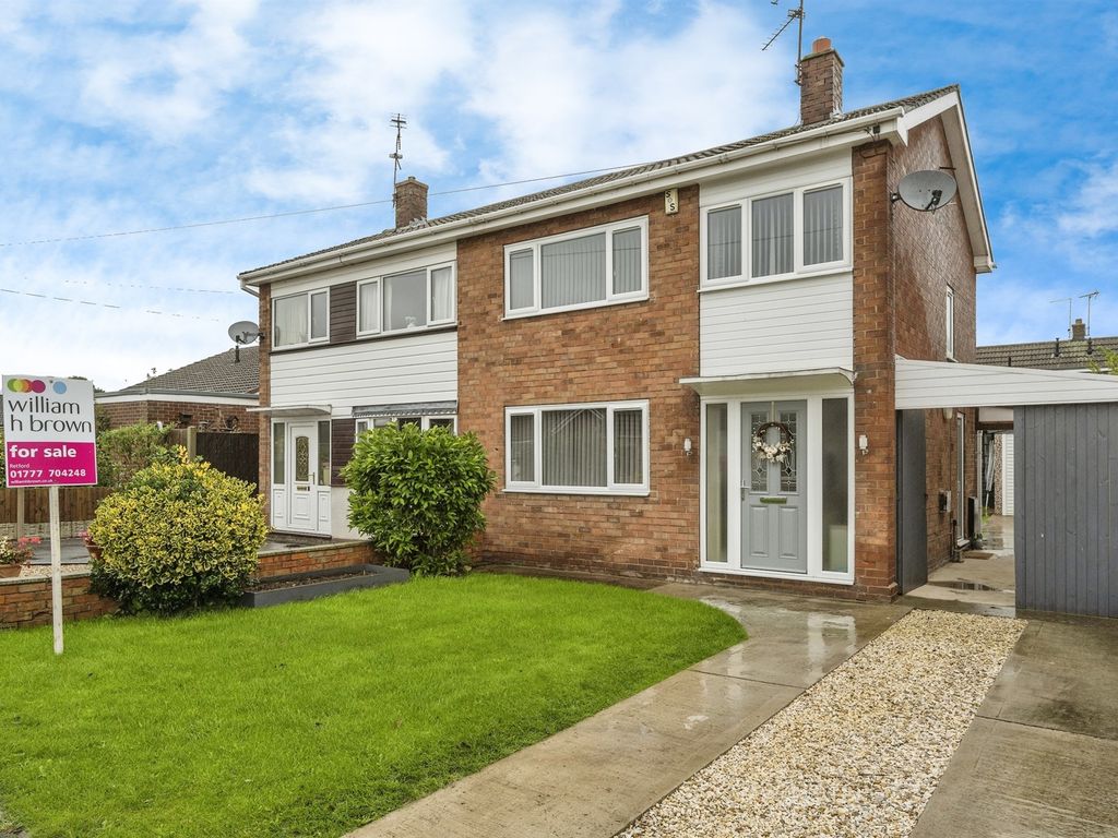 3 bed semidetached house for sale in Avon Rise, Retford DN22, £195,000