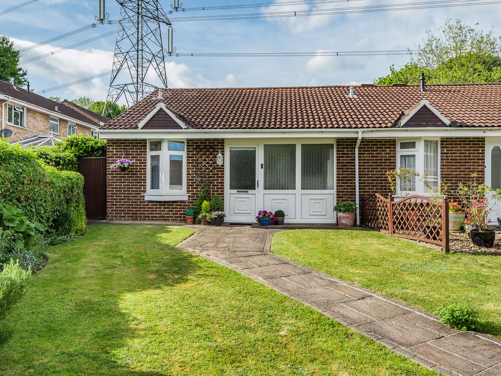 2 bed semidetached bungalow for sale in Lewes Close, Eastleigh SO50