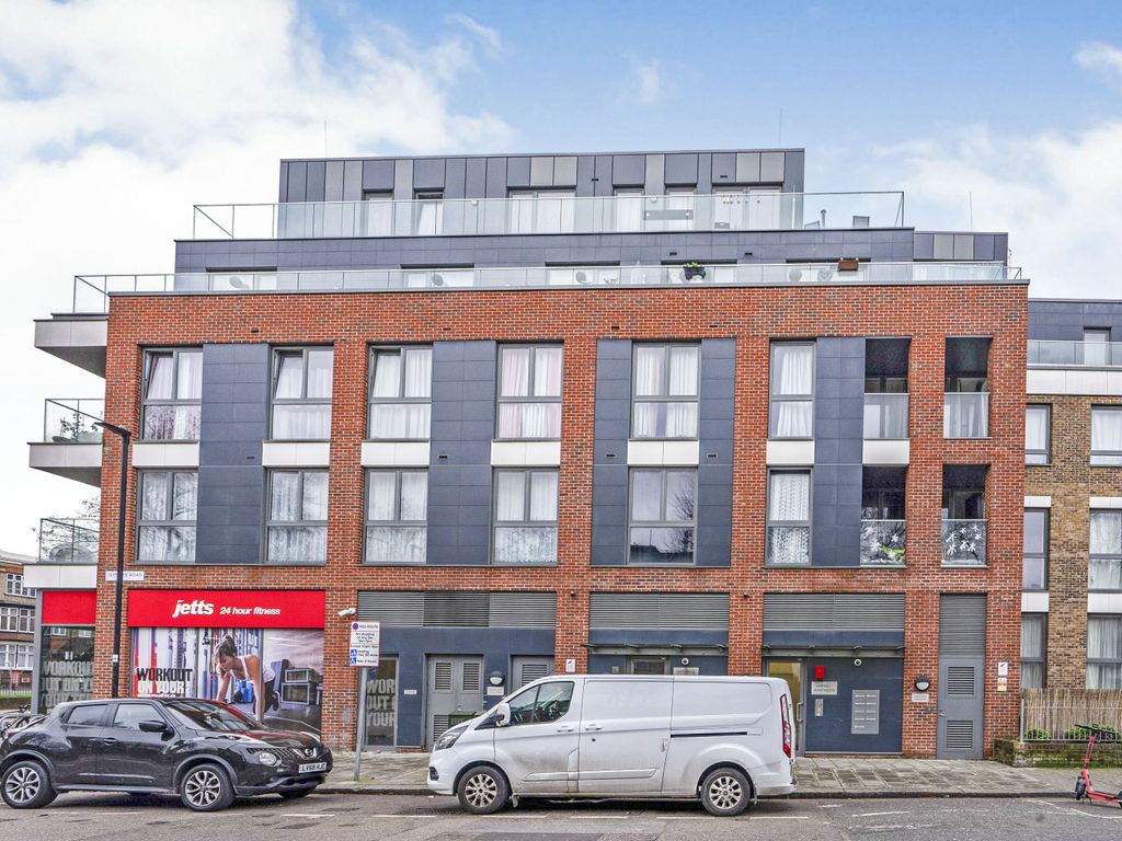 2 bed flat for sale in 1B Jeffreys Road, Stockwell Clapham North SW4, £