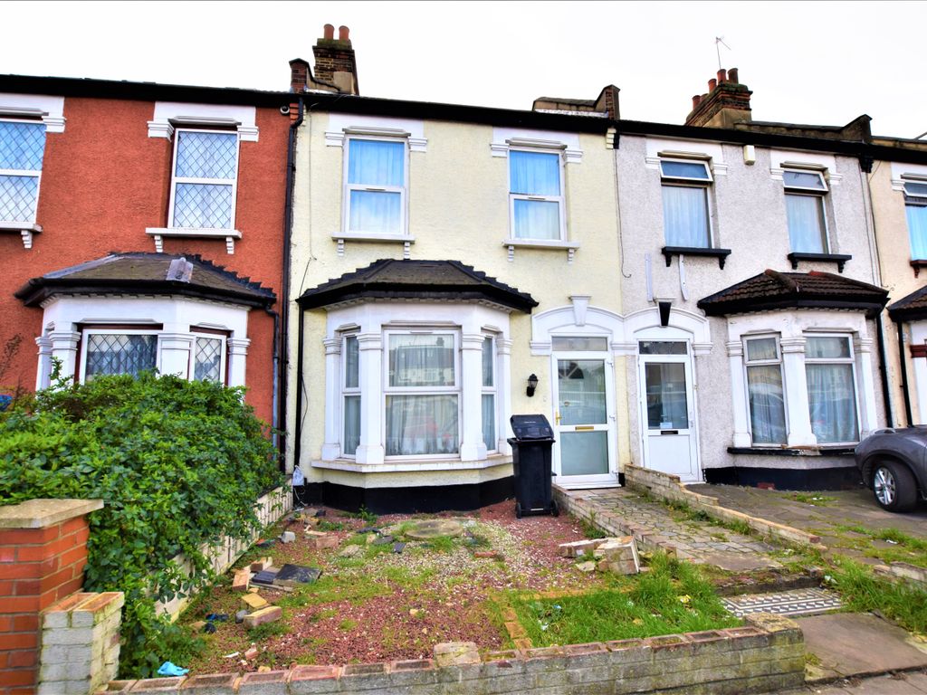 3 bed terraced house for sale in Green Lane, Ilford IG3 Zoopla