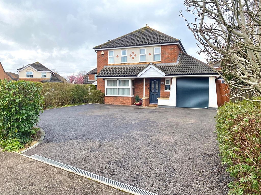 4 bed detached house for sale in Showell Park, Staplegrove, Taunton TA2