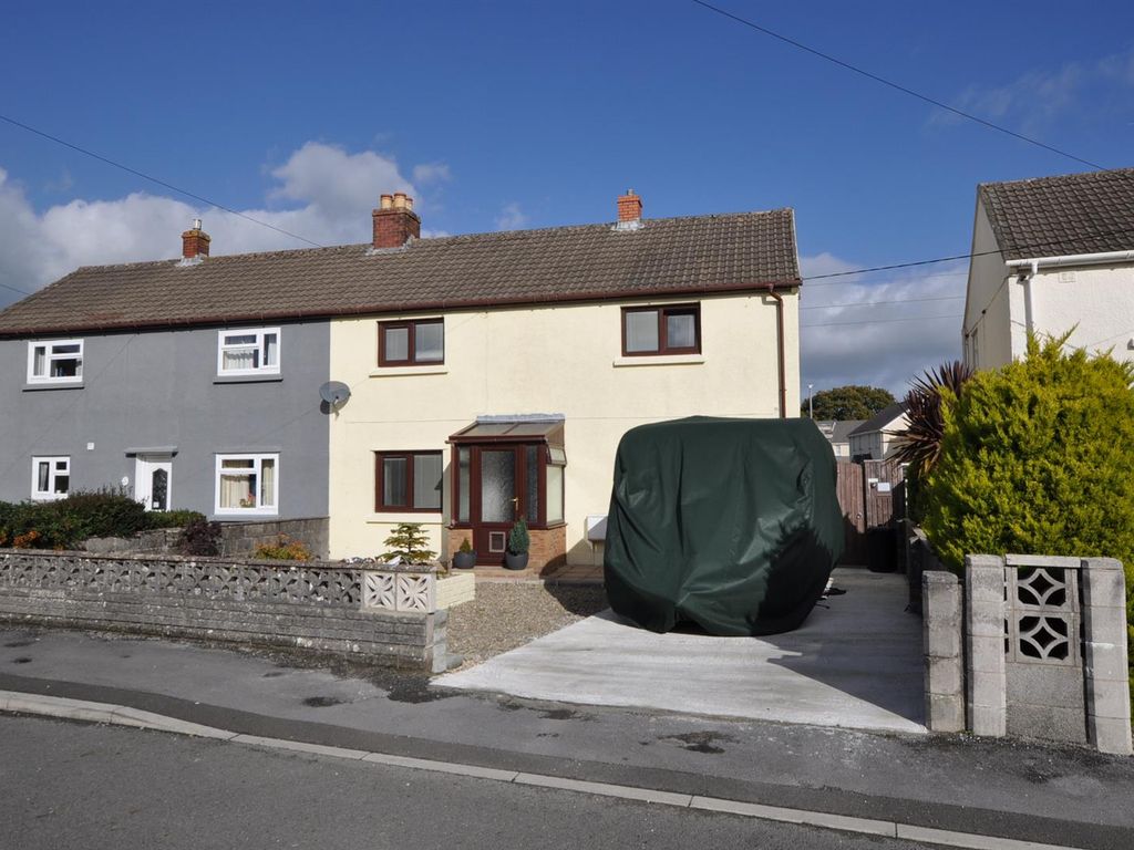 3 bed semidetached house for sale in Lon Hafren, St. Clears