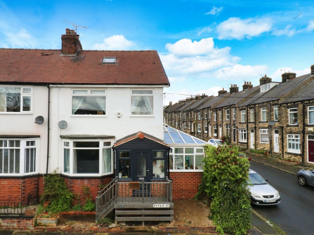 4 bed end terrace house for sale in Petrie Street, Rodley, Leeds, West