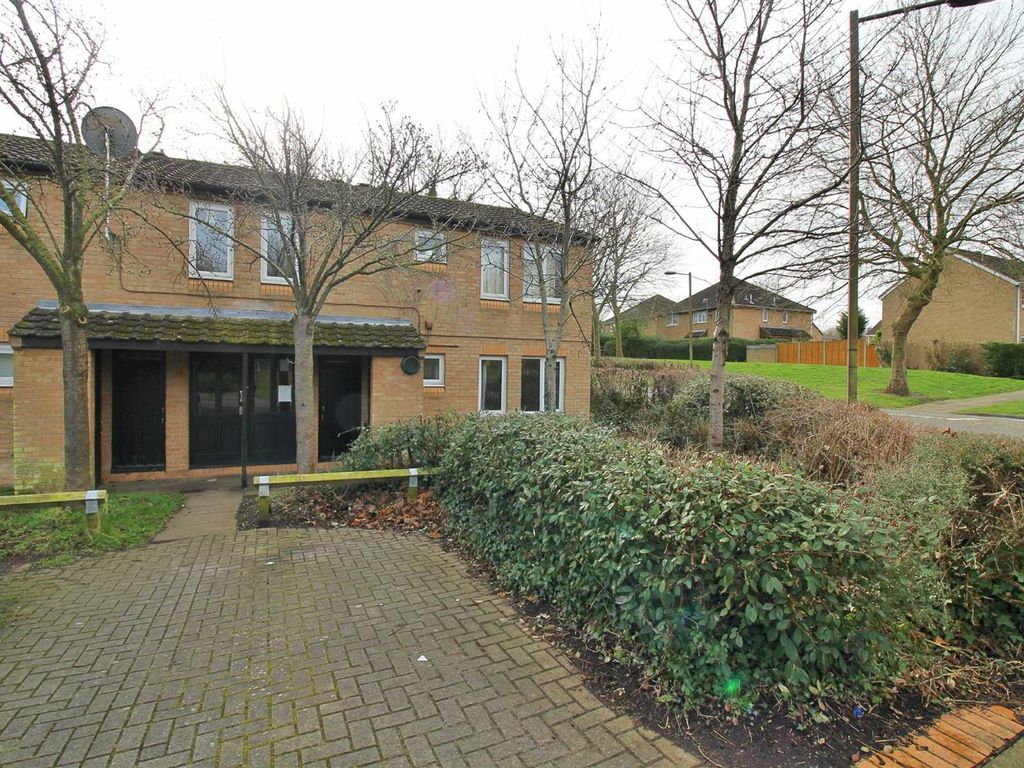 1 bed flat to rent in Chapman Avenue, Downs Barn, Milton Keynes MK14, £