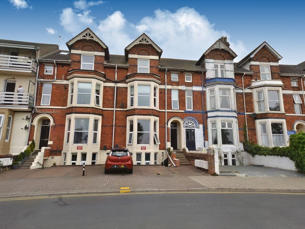 2 bed flat for sale in South Parade, Skegness PE25 Zoopla