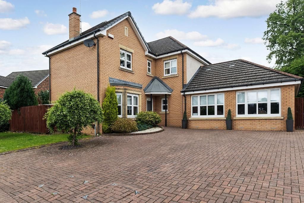 4 bed detached house for sale in Broomhouse Crescent, Uddingston G71