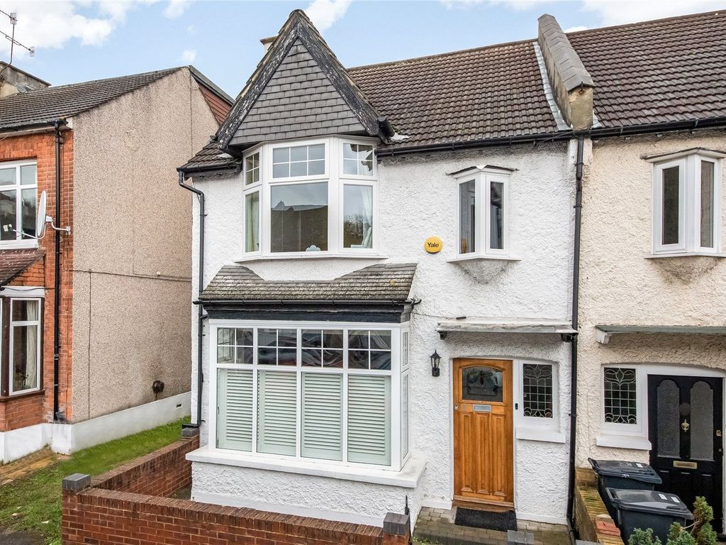 4 bed end terrace house for sale in Foxley Gardens, Purley CR8 Zoopla