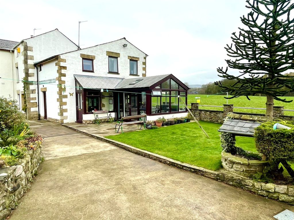 4 bed semidetached house for sale in Chapel Lane, Ellel, Lancaster