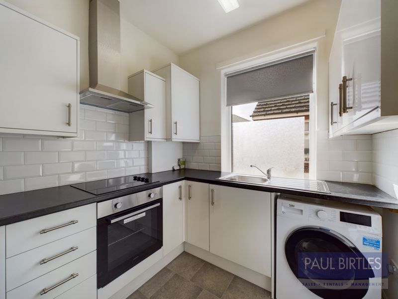 2 bed flat to rent in Moorside Road, Urmston, Manchester M41 Zoopla