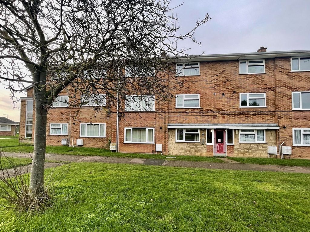 1 bed flat for sale in Lammas Gardens, Huntingdon PE29, £130,000 Zoopla