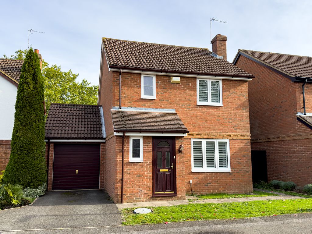 3 bed detached house for sale in Bewdley Close, Southdown, Harpenden AL5, £675,000 Zoopla