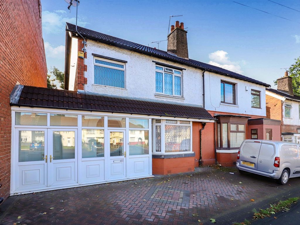 3 bed semidetached house for sale in Victoria Road, Fallings Park