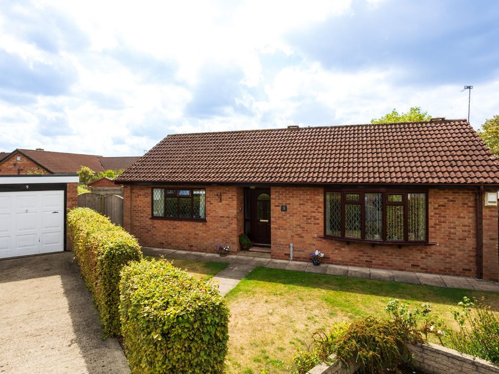 2 bed bungalow for sale in Sussex Way, Strensall, York, North Yorkshire