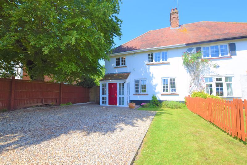 4 bed semidetached house to rent in Picts Lane, Princes Risborough