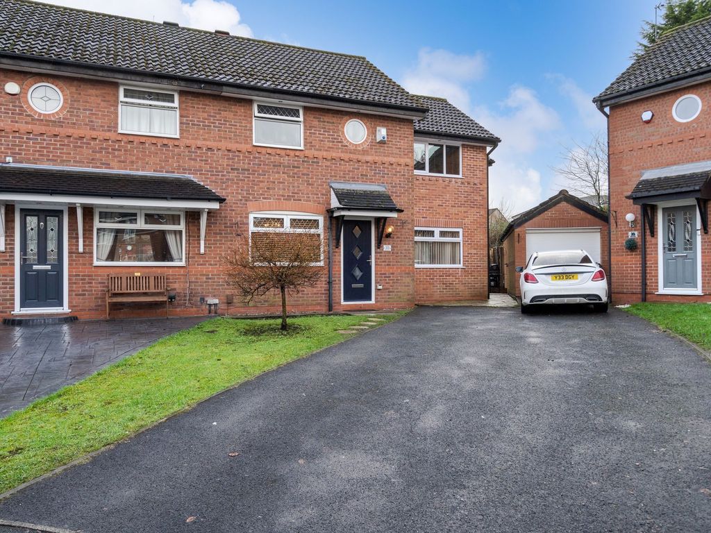 4 bed semidetached house for sale in Ashby Close, Farnworth BL4, £