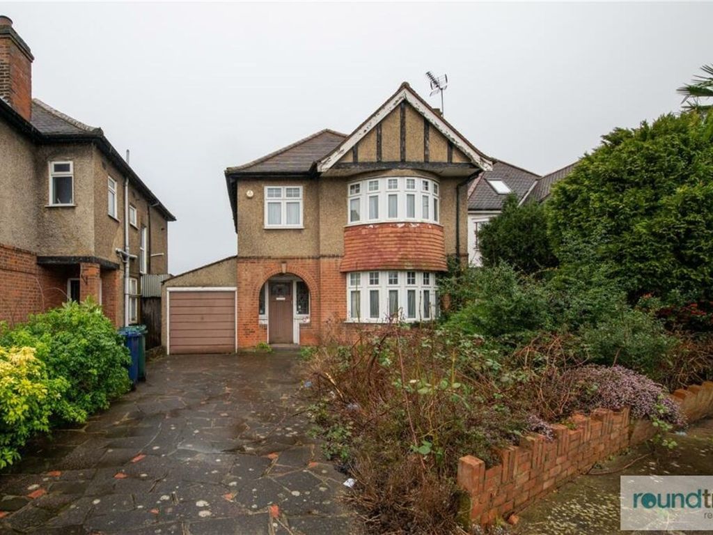 3 bed detached house for sale in Sunny Gardens Road, London NW4, £