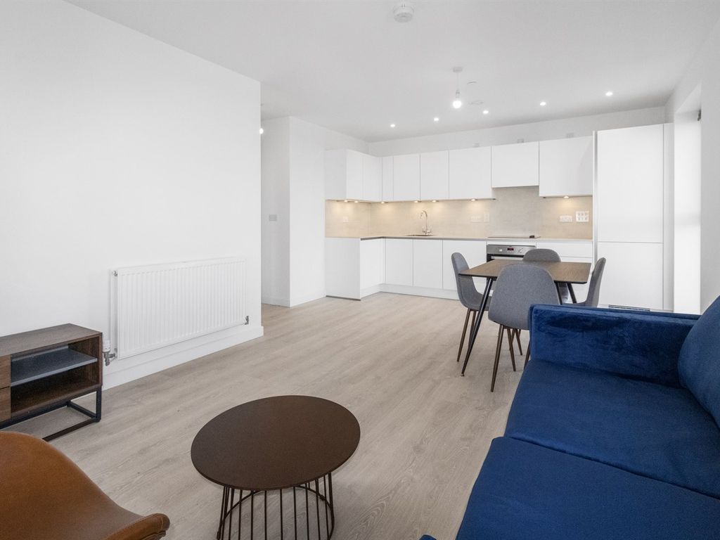 2 bed flat to rent in East Acton Lane, London W3, £2,500 pcm Zoopla