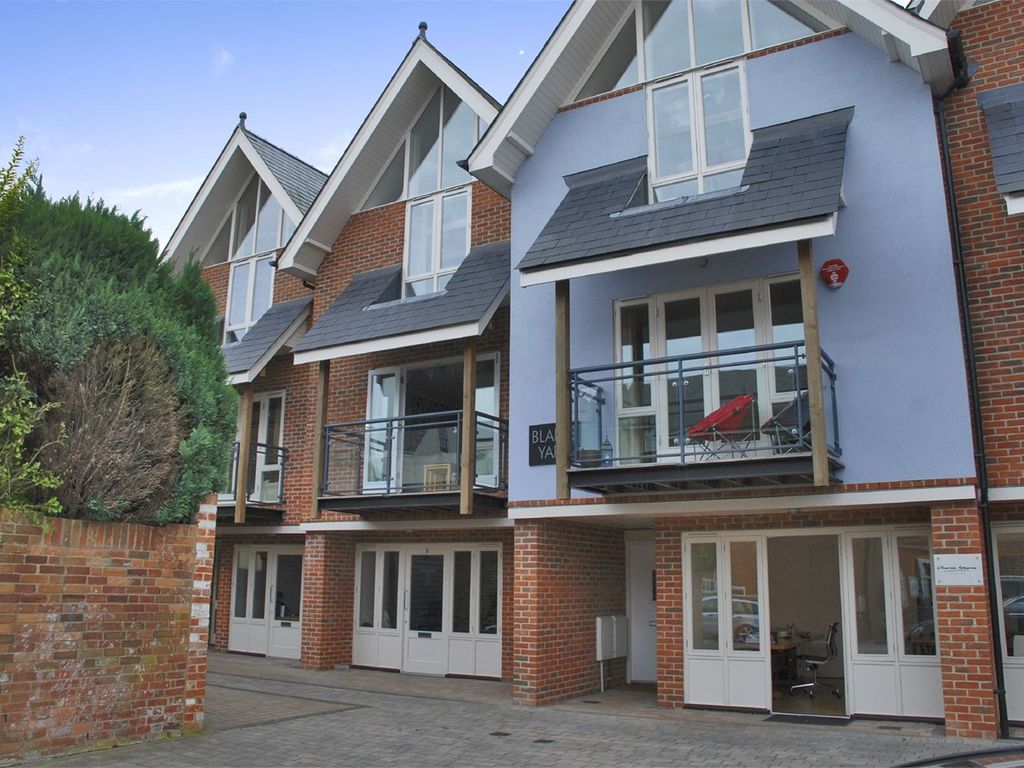2 bed for sale in New Street Mews, Lymington SO41, £595,000