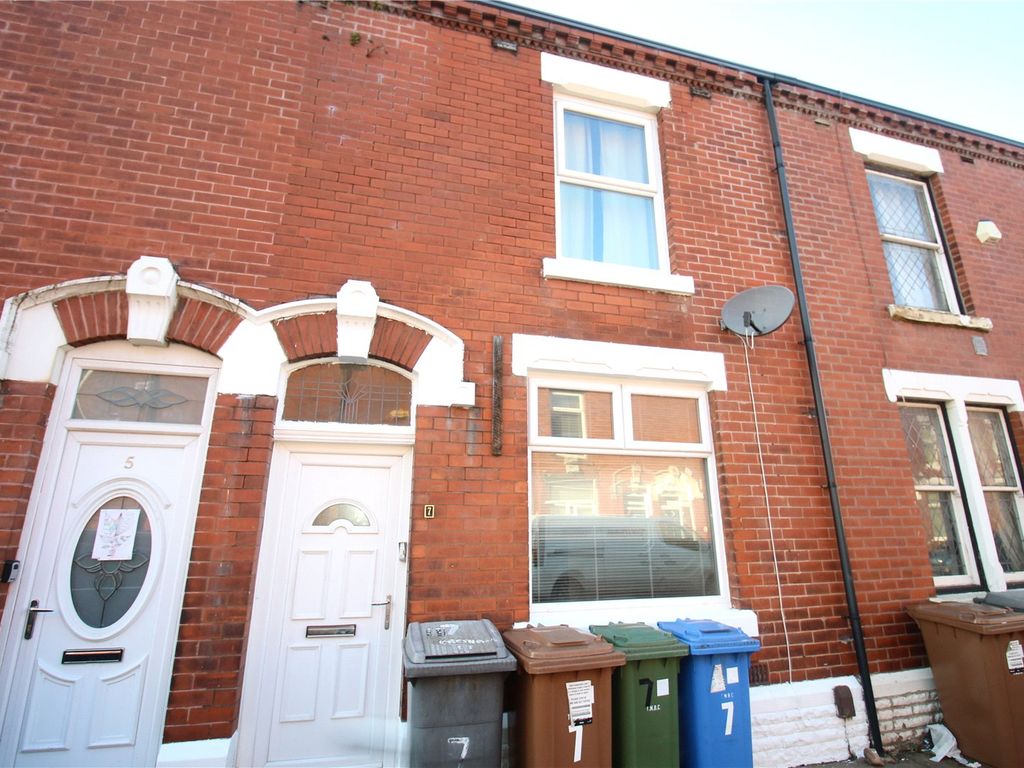 2 bed terraced house to rent in Gresham Street, Denton, Manchester