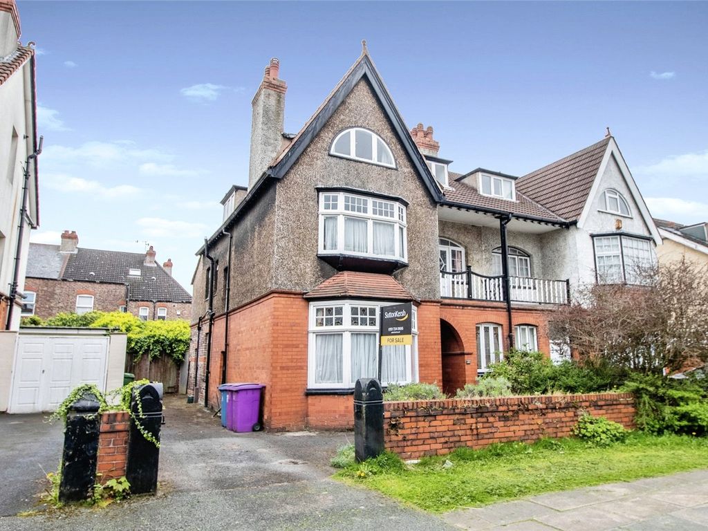 6 bed semidetached house for sale in Queens Drive, Mossley Hill