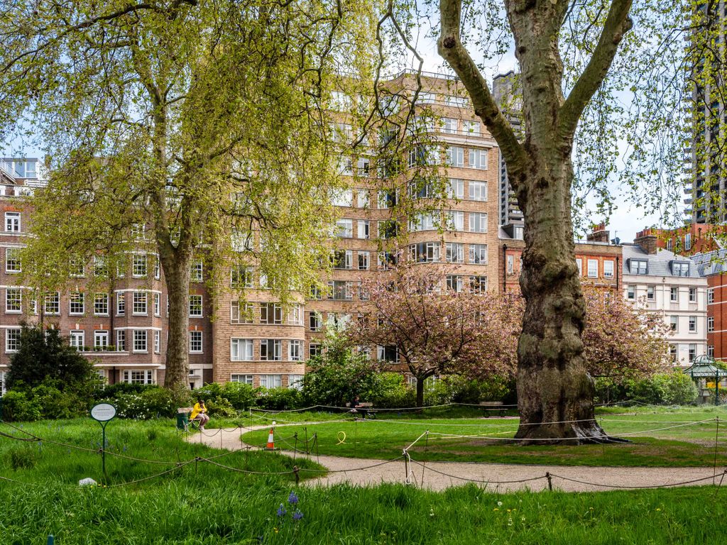 Studio for sale in Charterhouse Square, Clerkenwell EC1M - Zoopla