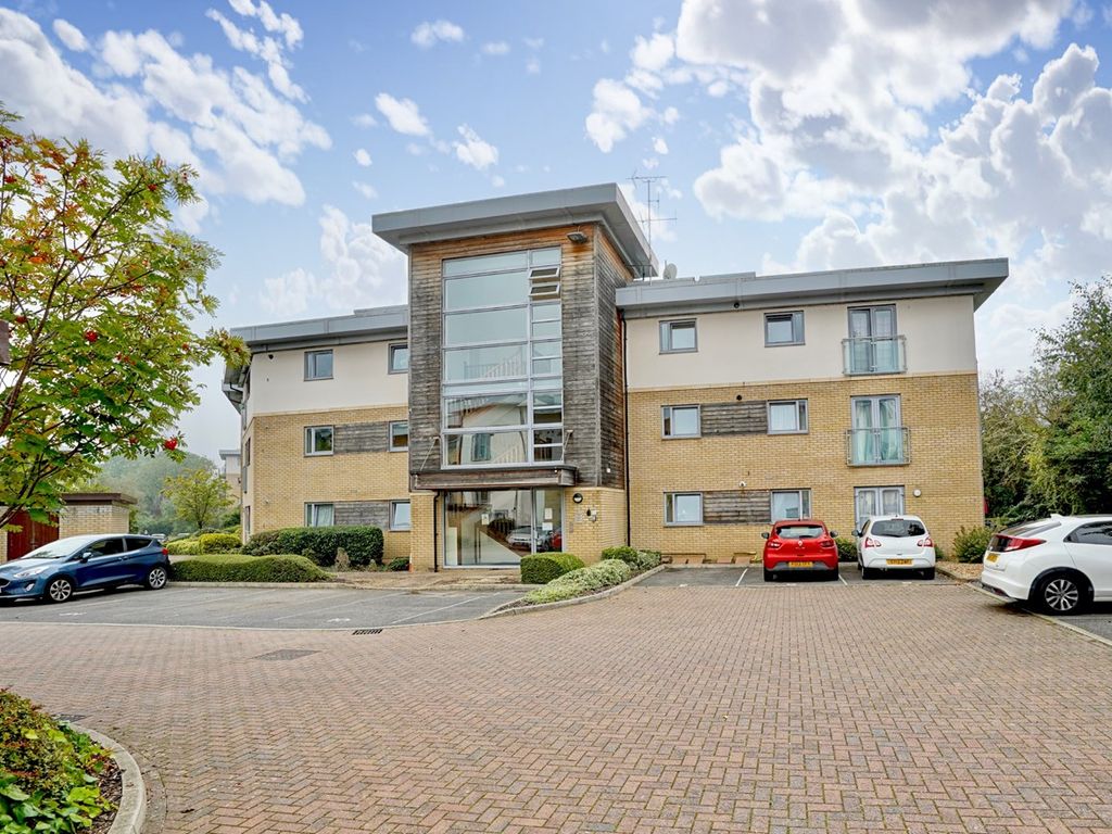 1 bed flat for sale in Percy Green Place, Stukeley Meadows, Huntingdon