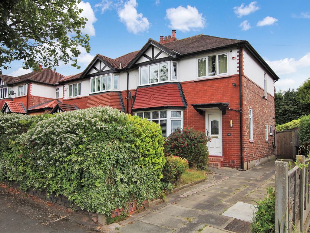 3 bed semidetached house for sale in Hillside Road, Hale, Altrincham