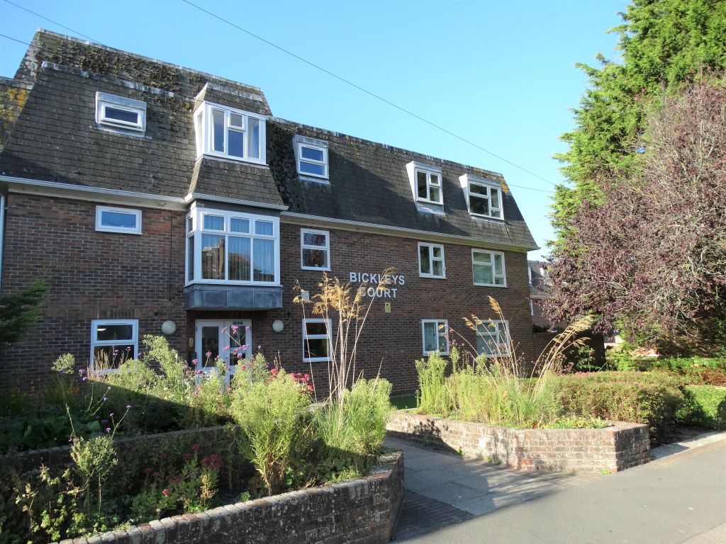 Studio for sale in Richmond Avenue, Bognor Regis PO21, £110,000 Zoopla