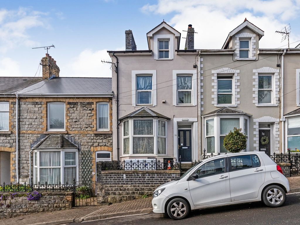 1 bed flat for sale in Newcastle Hill, Bridgend CF31 Zoopla