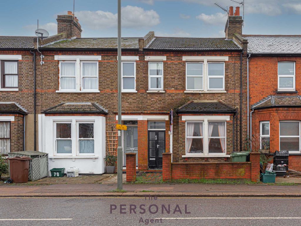 Room to rent in Upper High Street, Epsom KT17 Zoopla