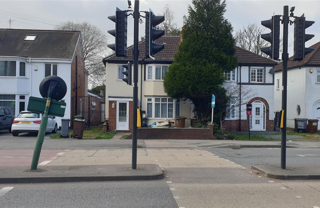 3 bed semidetached house to rent in Stratford Road, Shirley, Solihull B90 Zoopla