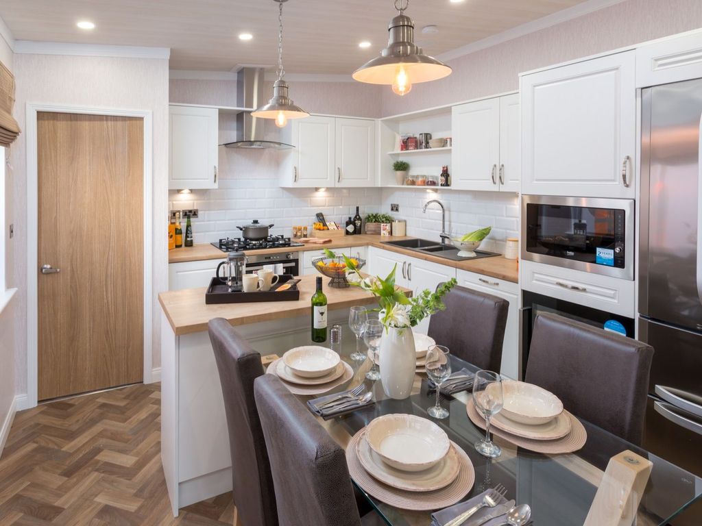 2 bed mobile/park home for sale in Carlisle Road, Crawford, Biggar ML12