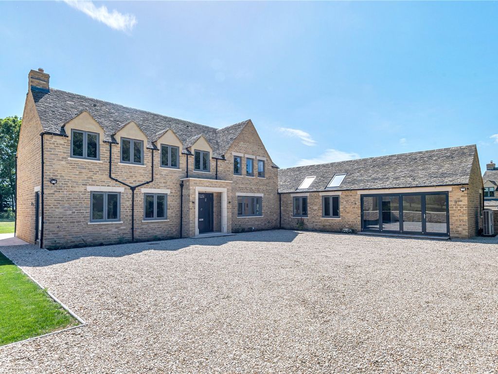 New home, 5 bed detached house for sale in Weald Street, Bampton