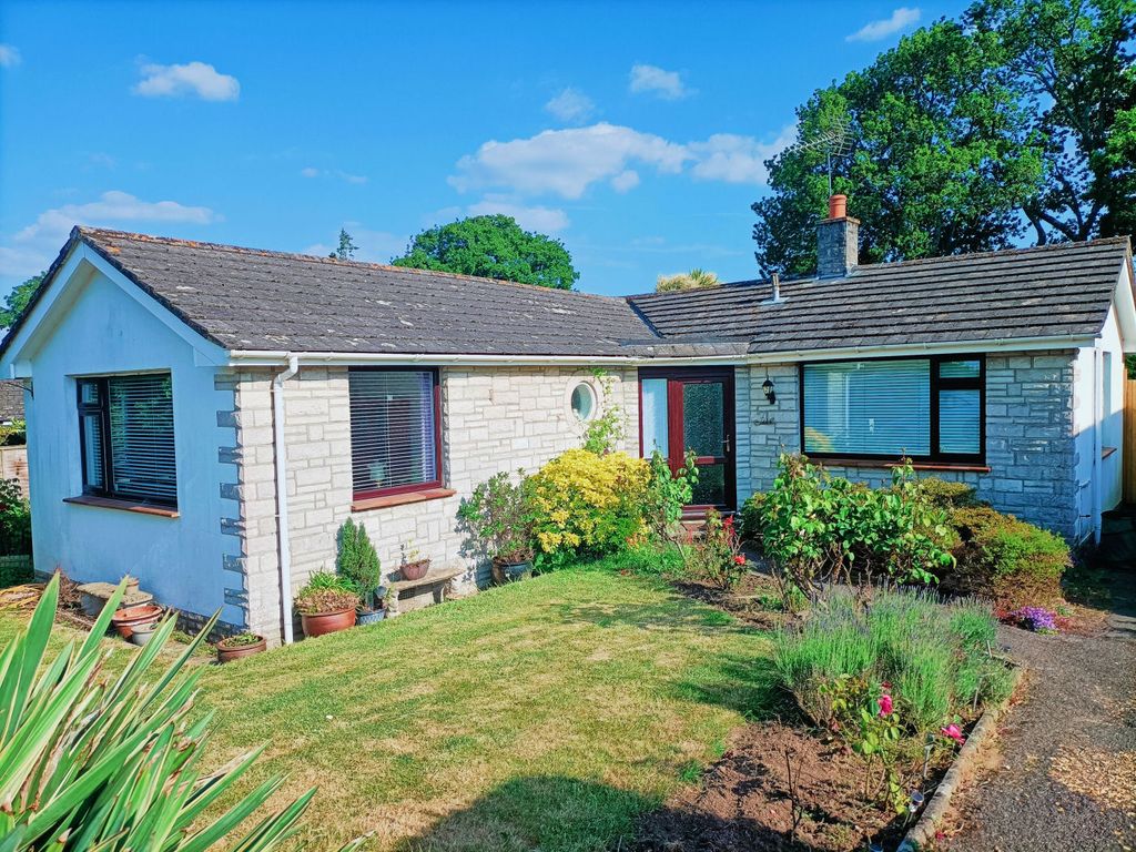 3 bed detached bungalow for sale in Cannon Close, Broadstone BH18 Zoopla