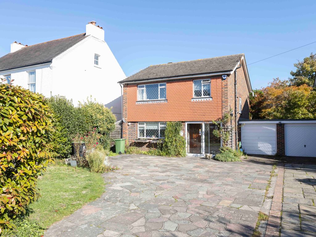 3 bed linkdetached house for sale in Heathfield Road, Keston, Kent BR2