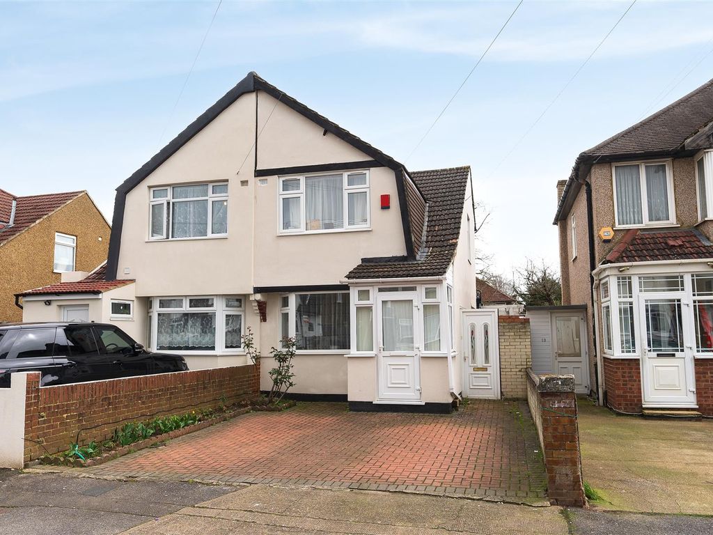 2 bed semidetached house for sale in Oakington Avenue, Hayes UB3, £