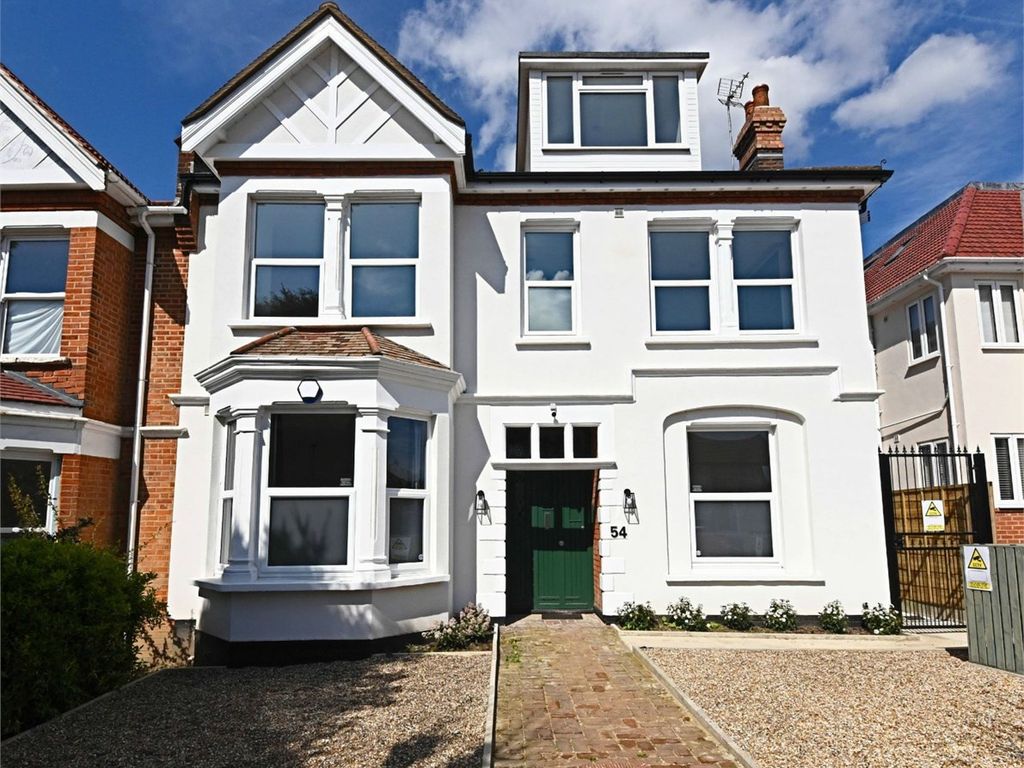 1 bed flat to rent in Woodside Park Road, Woodside Park N12, £1,525 pcm