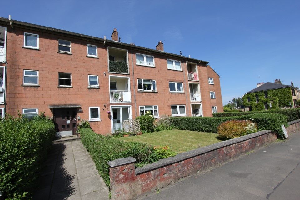 2 bed flat to rent in Shawlands, Kilmarnock Road, 2Rn Unfurnished G43