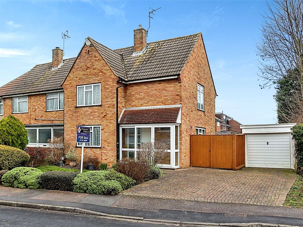 3 bed semidetached house for sale in Sullivan Road, Tonbridge, Kent