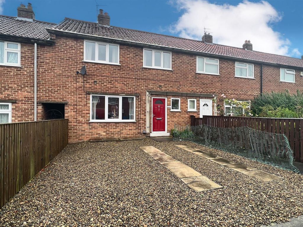 3 bed terraced house for sale in Caymer Road, Eastfield, Scarborough