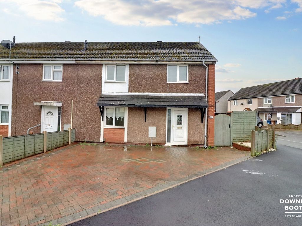 4 bed end terrace house for sale in Purcell Avenue, Lichfield WS13, £