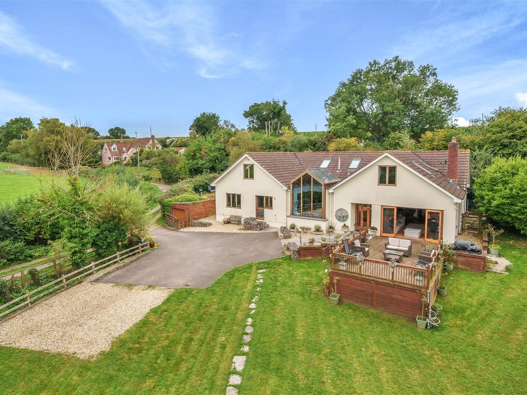 6 bed detached house for sale in Knapp, North Curry, Taunton TA3, £