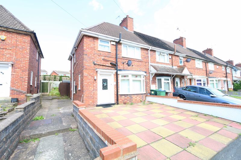 3 bed end terrace house for sale in James Road, Great Barr, Birmingham