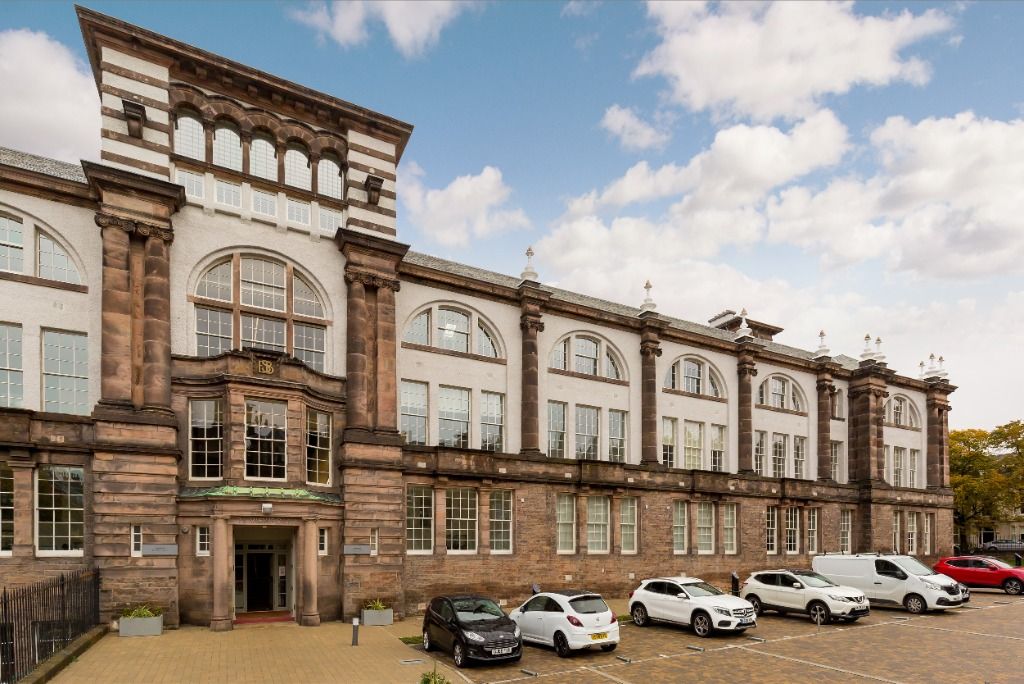3 bed flat to rent in Boroughmuir High School, Bruntsfield, Edinburgh