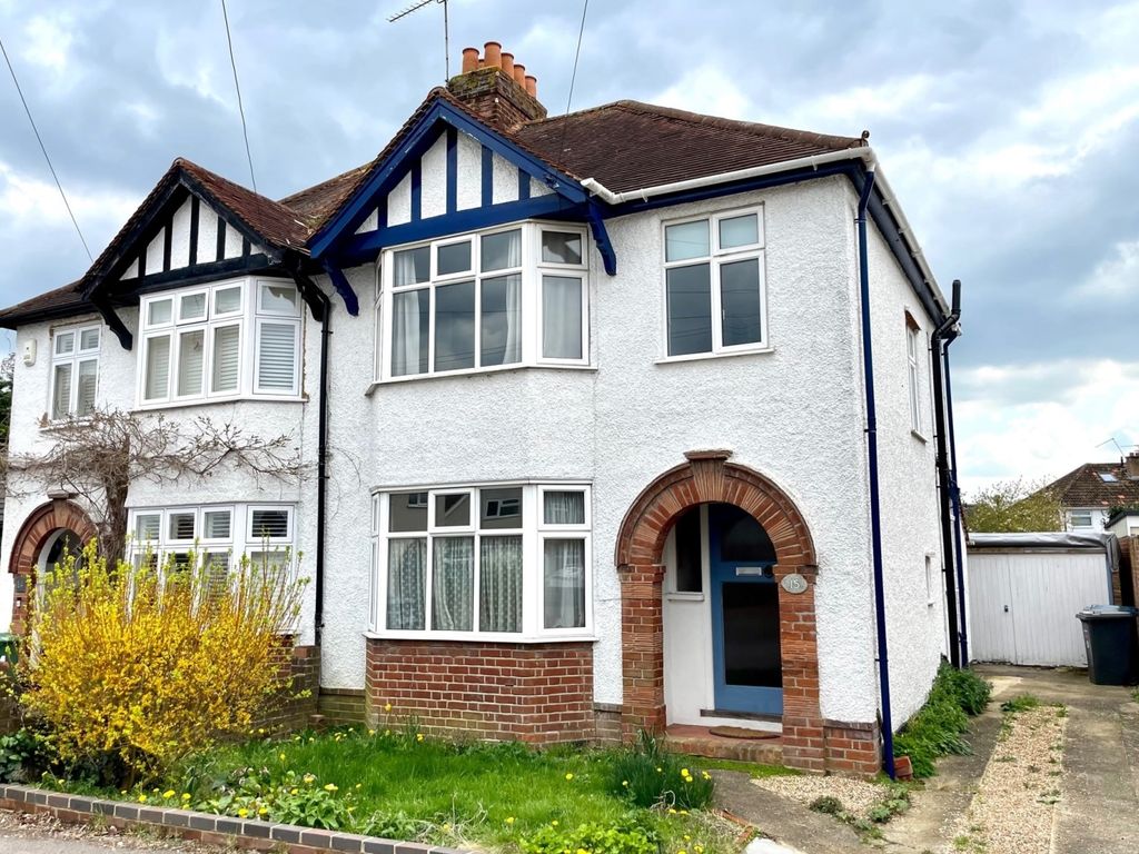 3 bed semidetached house for sale in The Avenue, Old Windsor, Windsor