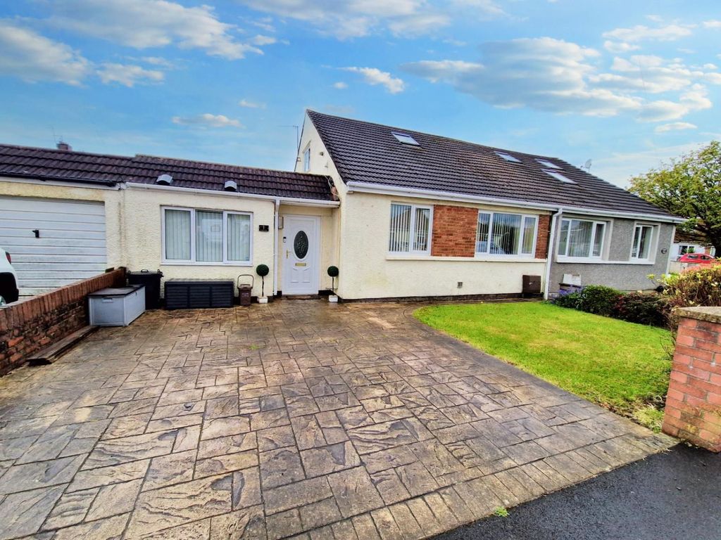 3 bed semidetached bungalow for sale in Hafod Las, Pencoed, Bridgend
