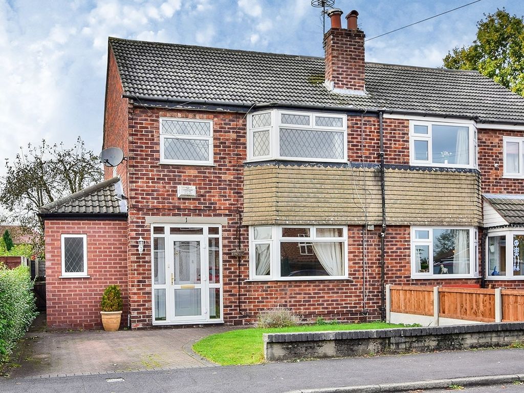 3 bed semidetached house to rent in Pickering Close, Timperley