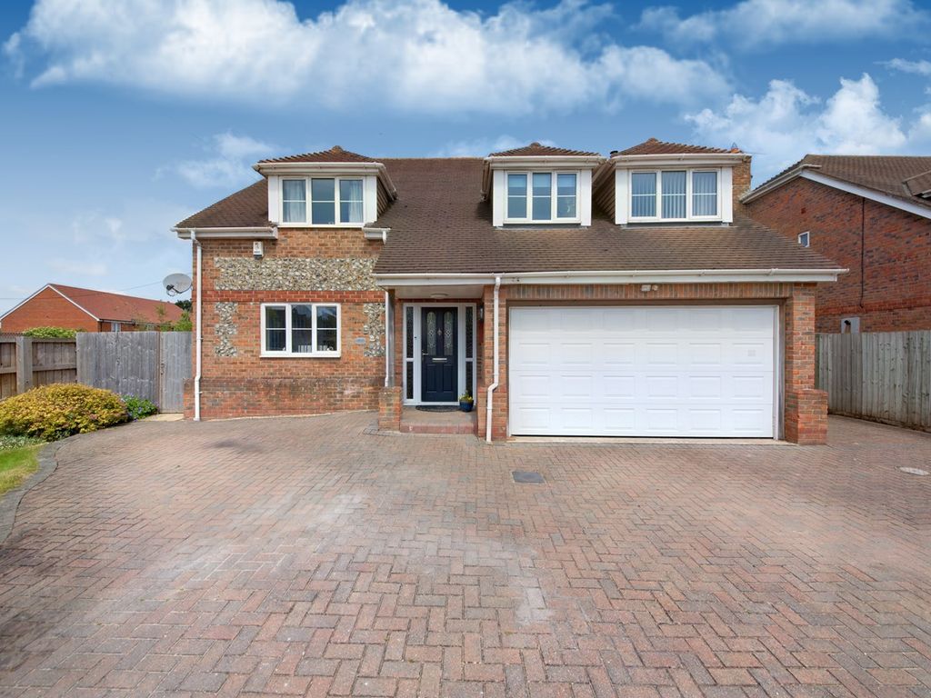 5 bed detached house for sale in Walworth Road, Picket Piece, Andover