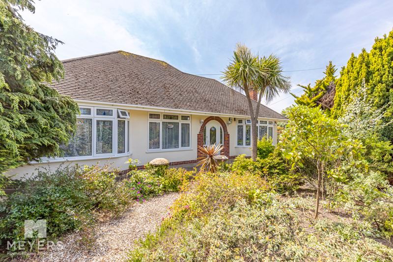 3 bed detached bungalow for sale in Merrivale Avenue, Southbourne BH6