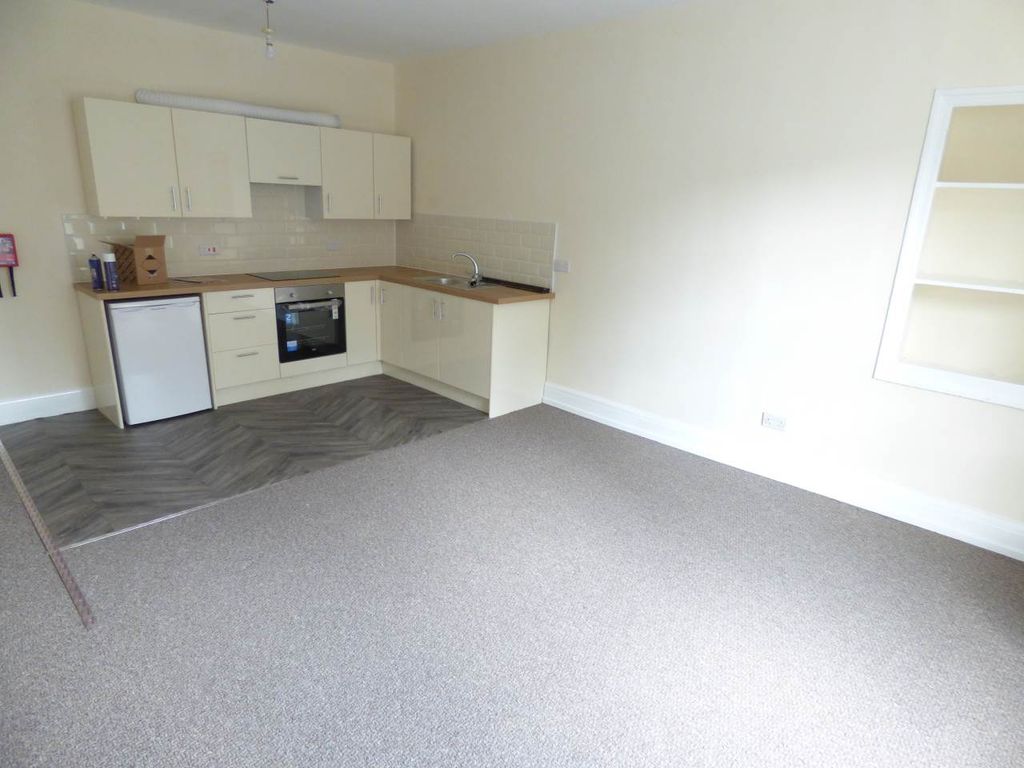 1 bed flat to rent in Mill Street, Carmarthen, Carmarthenshire SA31